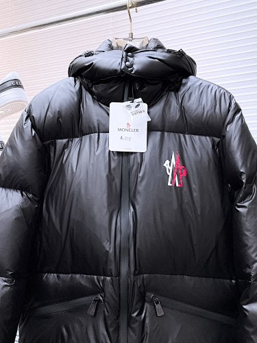 Moncler Stand-Collar Hooded Puffer Jacket - Black