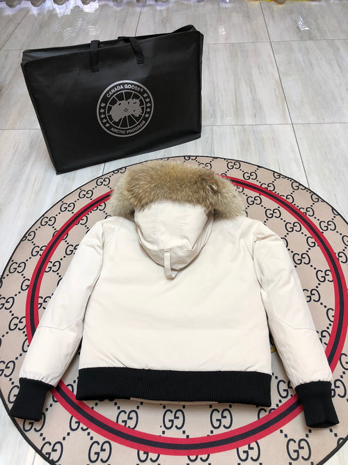 Canada Goose Chilliwack Hooded Bomber Jacket - Off-White