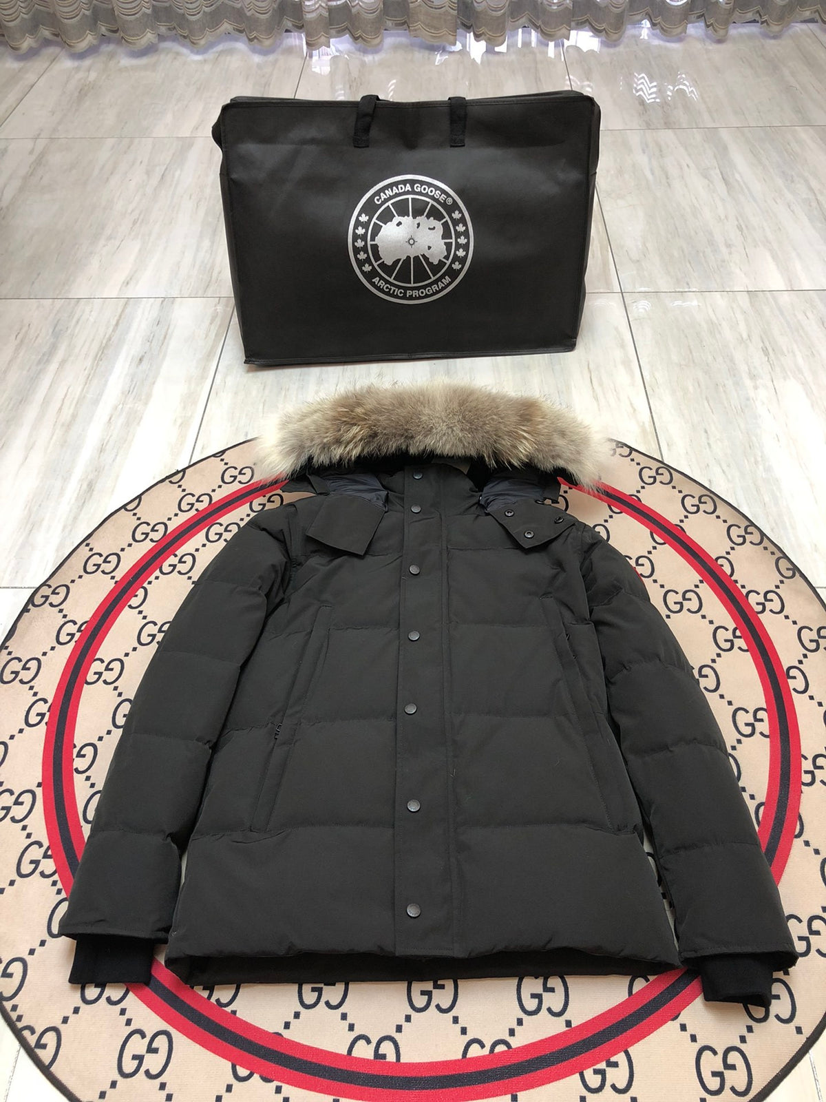 Canada Goose Unisex Trimmed-Hood Puffer Jacket - Black