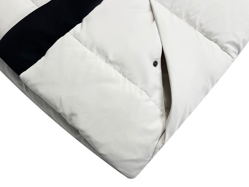 Moncler Contrast-Hood Puffer Jacket - White & Black