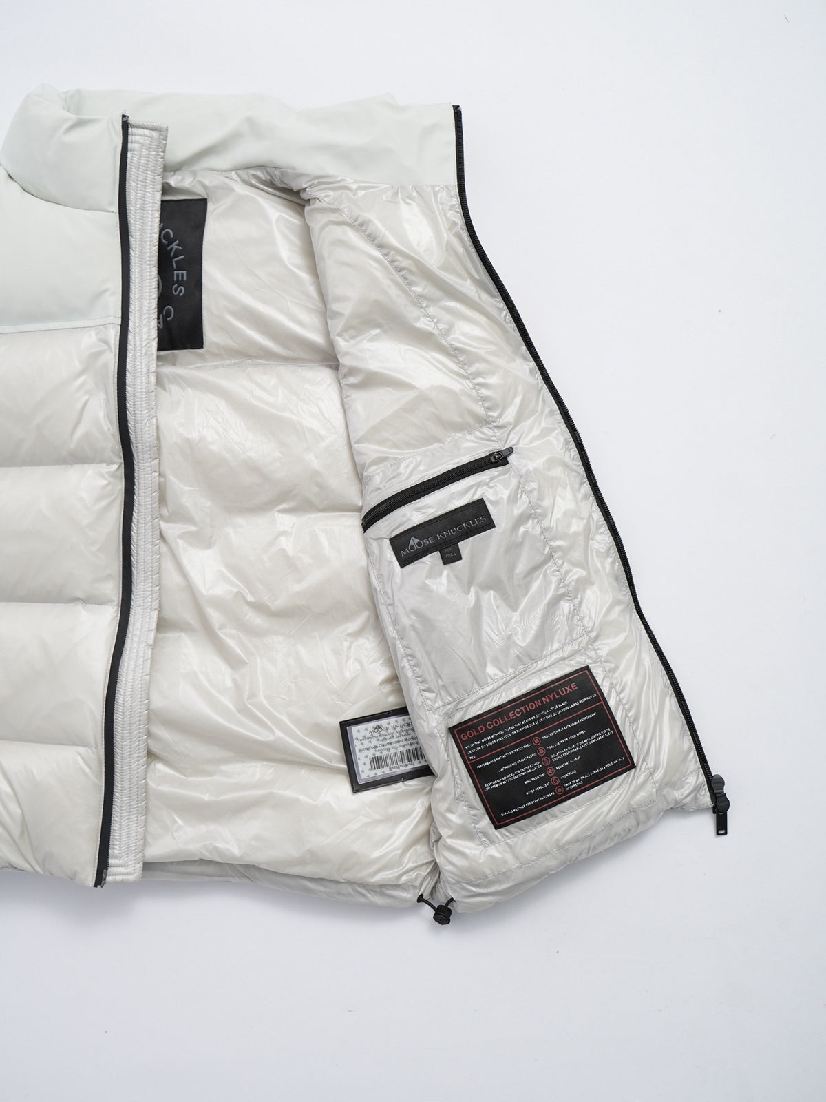 Moose Knuckles Unisex Stand-Collar Puffer Vest - White