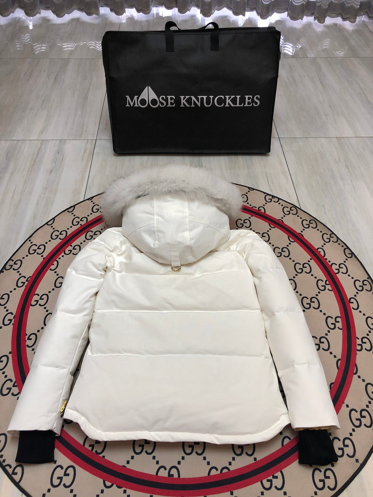 Moose Knuckles Women's Trimmed-Hood Puffer Jacket - White