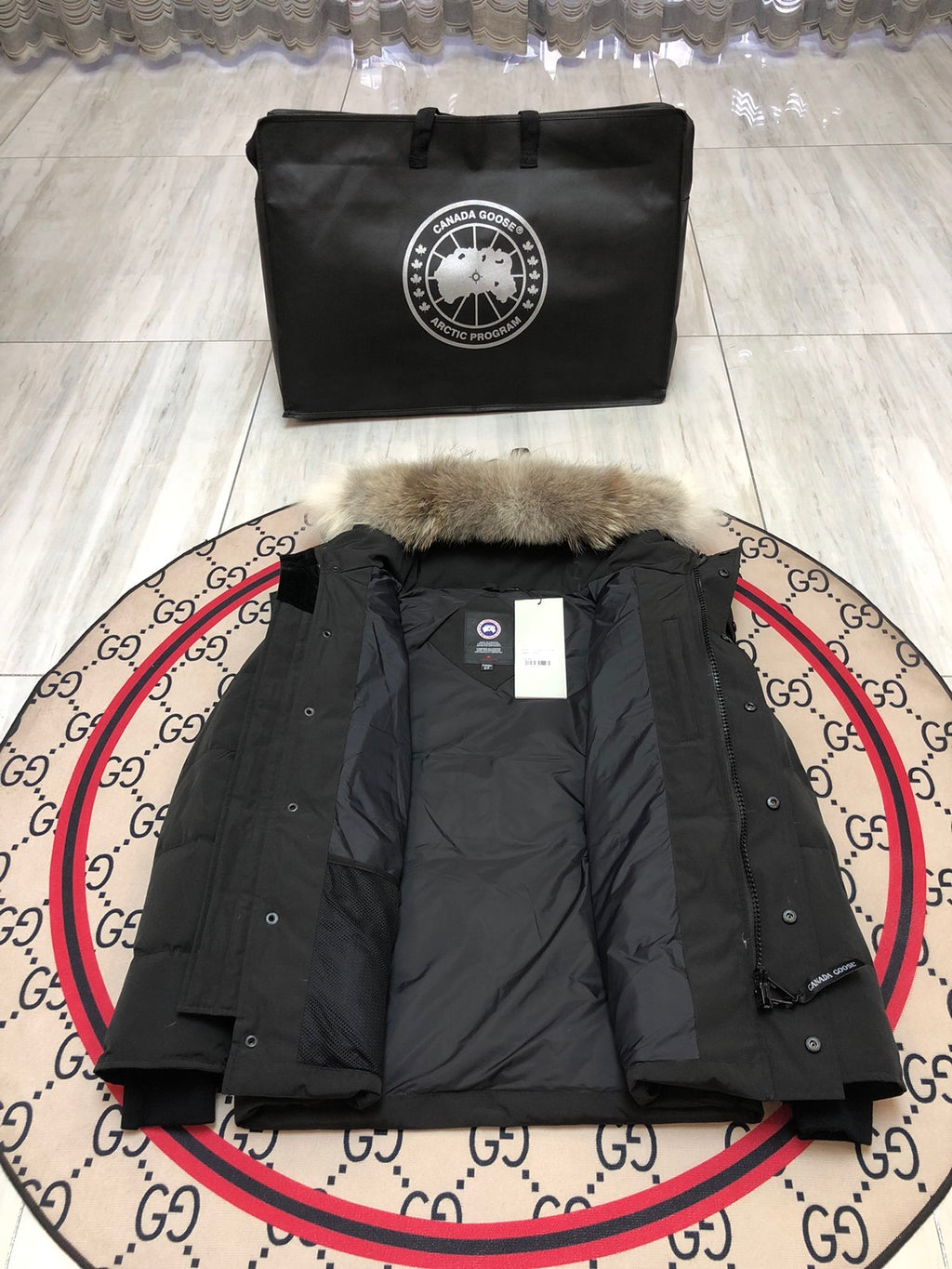 Canada Goose Unisex Trimmed-Hood Puffer Jacket - Black