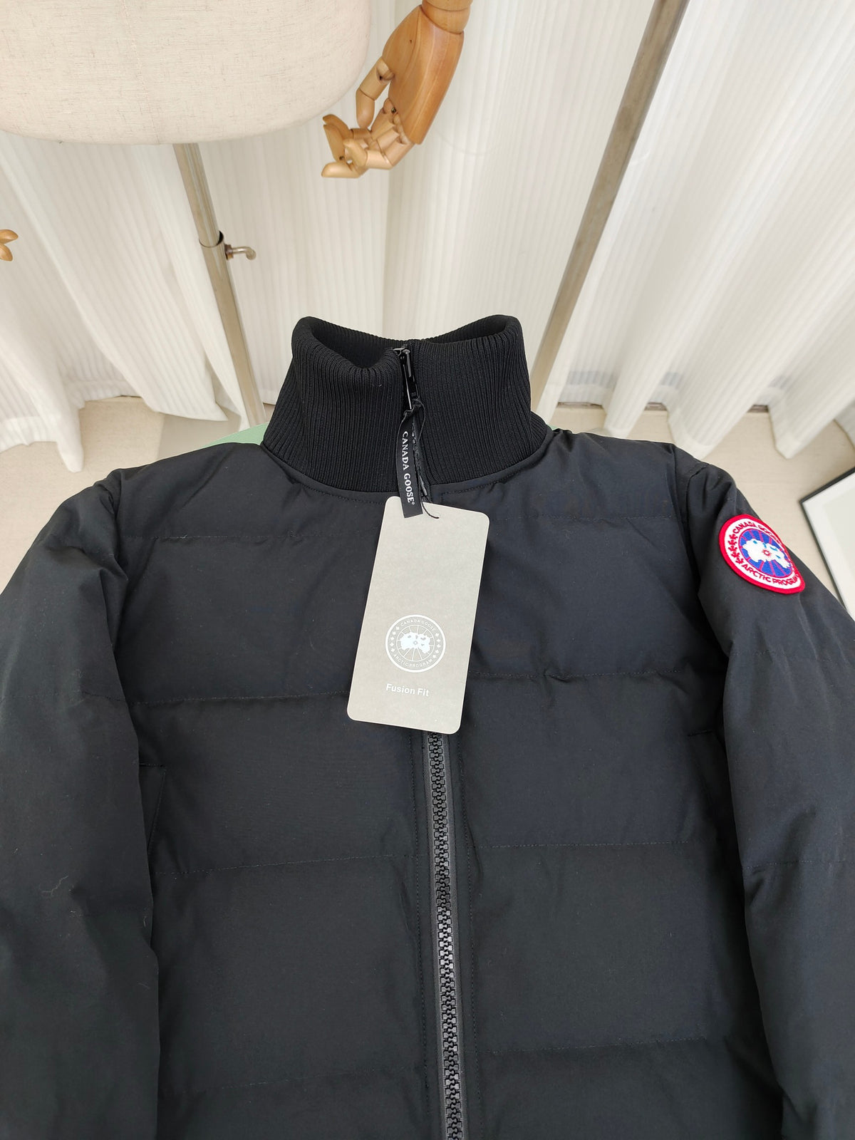 Canada Goose Stand-Collar Quilted Puffer Jacket - Black